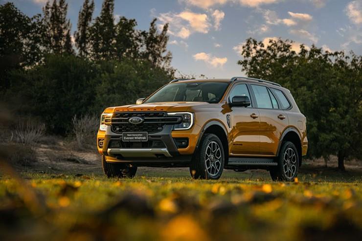 Giá xe Ford Everest tháng 9/2025, ưu đãi tới 37 triệu đồng