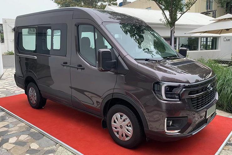 Đây là mẫu xe Ford Transit thế hệ mới sắp có mặt tại Việt Nam