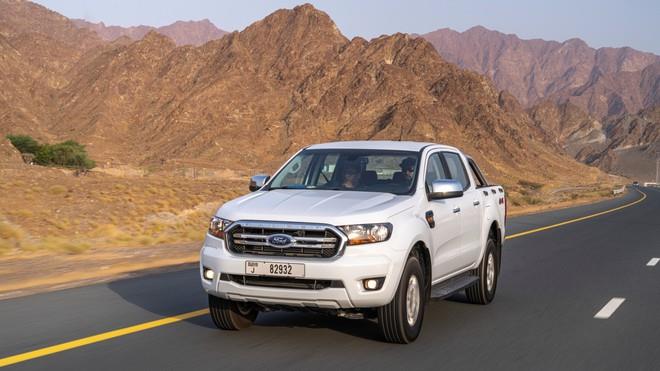 Ford Ranger XLS 2020 lăn bánh hơn 1.200 km khi đổ đầy bình