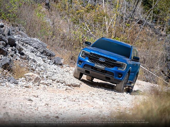 Ford Everest thế hệ mới ra mắt toàn cầu và thay đổi hoàn toàn