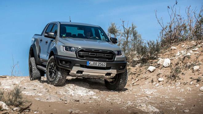Ford Ranger Raptor sẽ có thêm phiên bản máy xăng động cơ V8